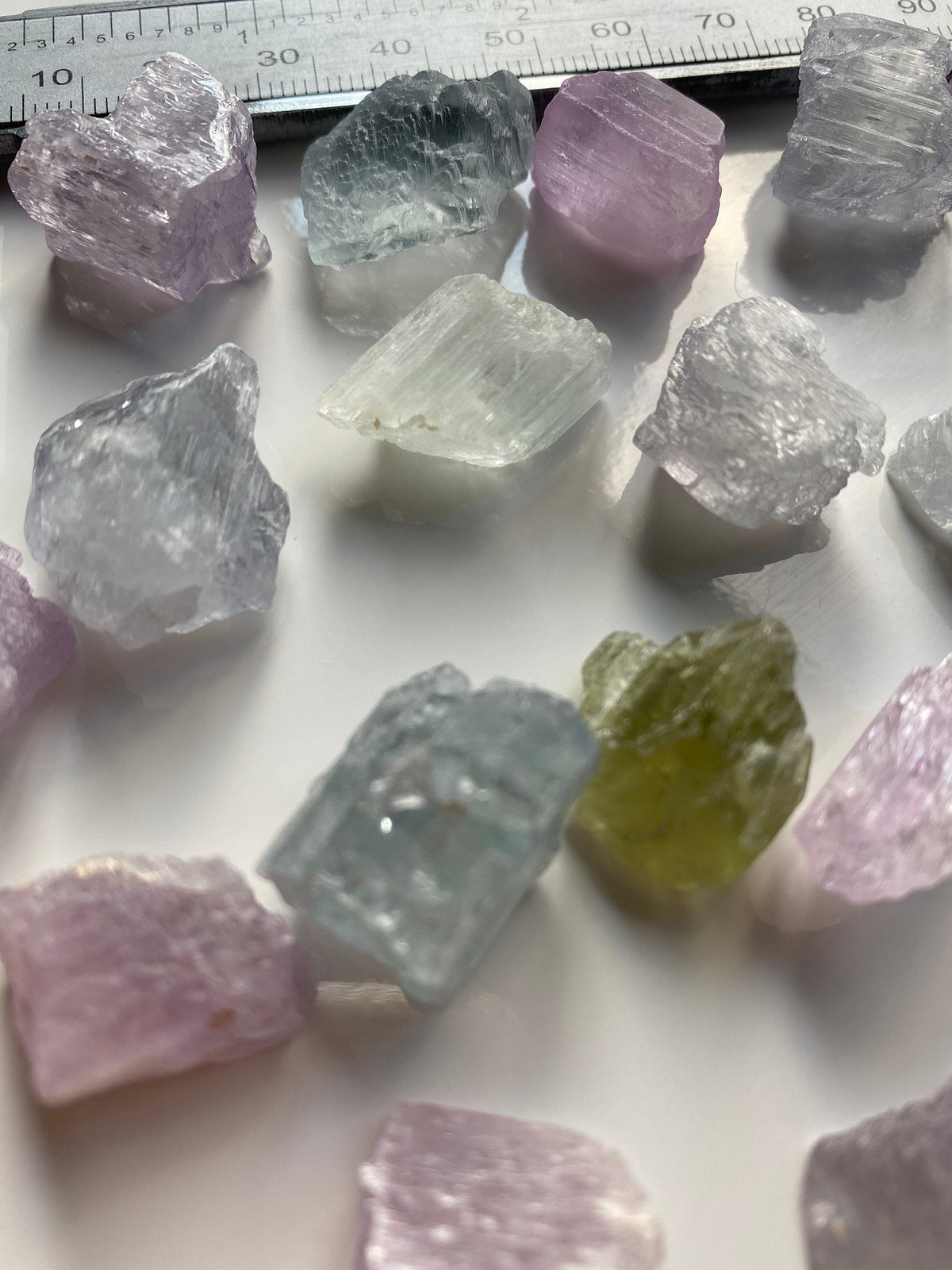 Marvellous raw Kunzite chunk/ Kunzite Crystal/ Spodumene