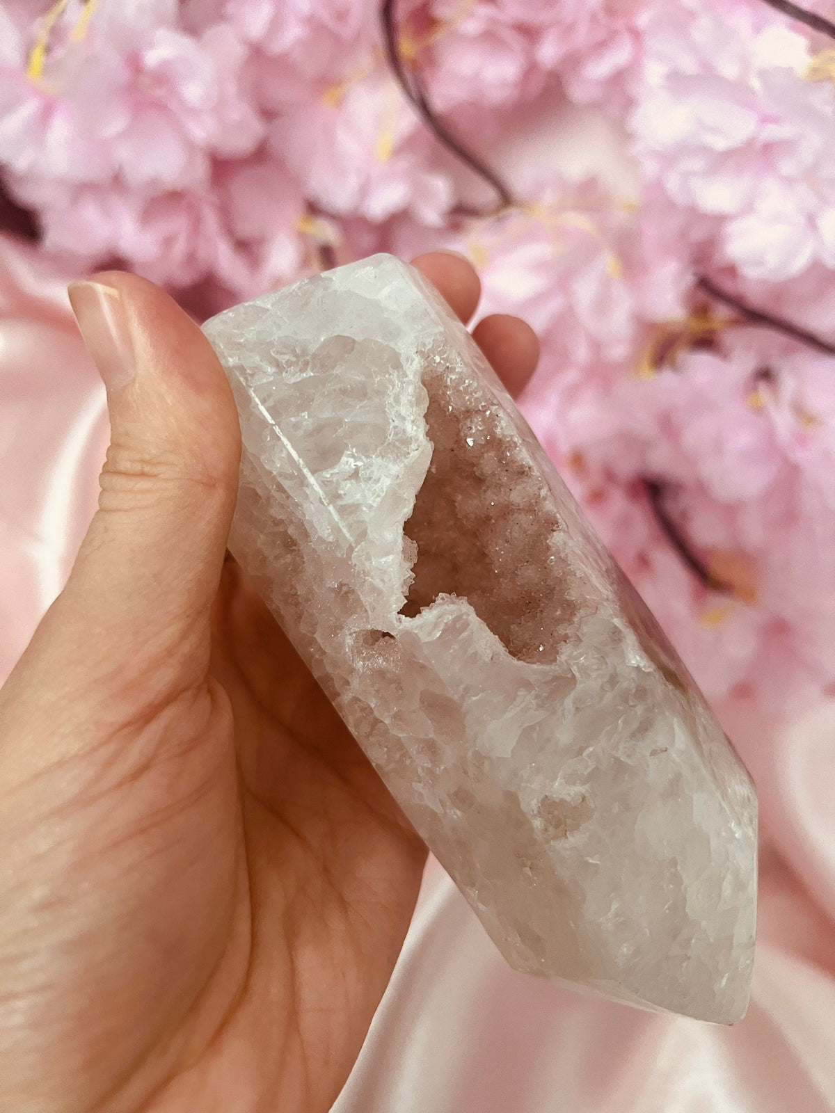 Sparkly Pink Amethyst Quartz Tower, Drusy Pocket