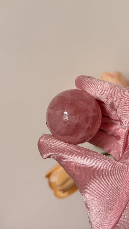 High quality gemmy Rose Quartz Sphere – Madagascar #I